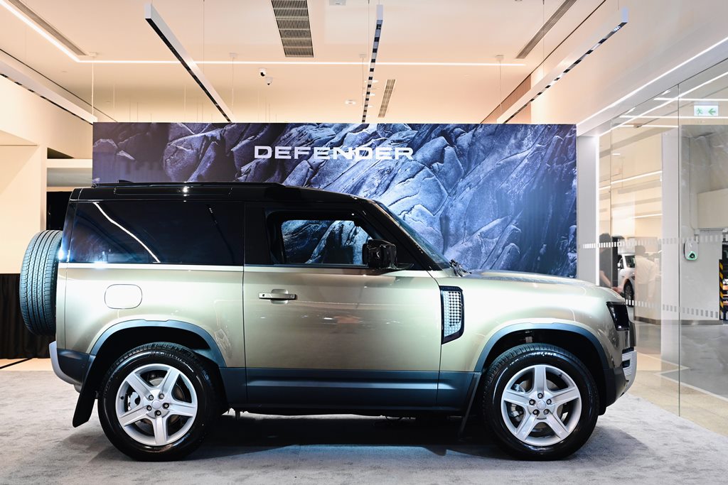 Land Rover Defender 130 在香港推出