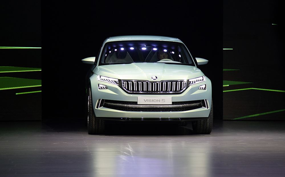 VW推出兩款針對中國市場豪華房車